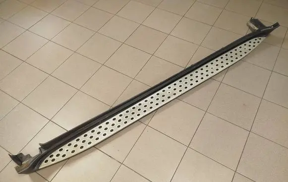 Mercedes-Benz GL X164 Thresholds for All-terrain vehicles 06070370025