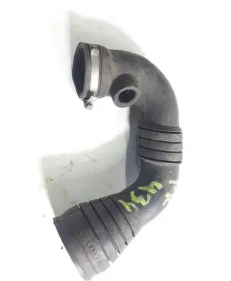 Audi A4 S4 B5 8D Air intake hose/pipe 8D0129615A