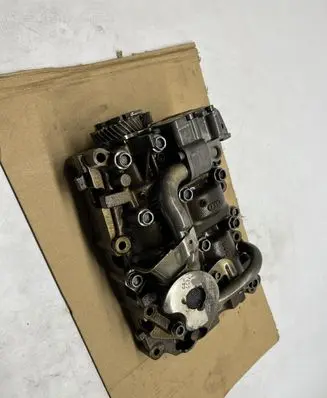 Volkswagen Golf VI Oil pump 03G103537B