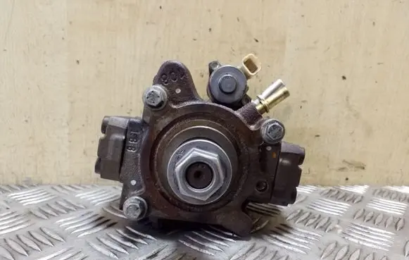 Citroen DS4 Fuel injection high pressure pump A2C53381555 9672605380