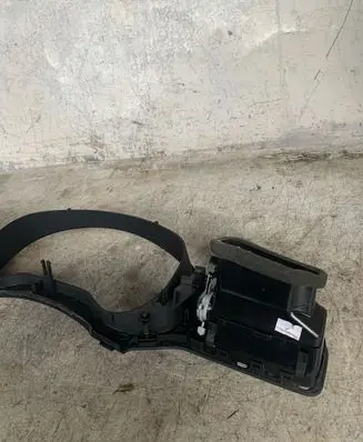 Volkswagen Jetta VI Dashboard trim