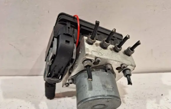 Fiat 500L ABS Pump 51973614