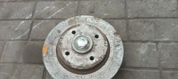 Peugeot 5008 Rear wheel hub
