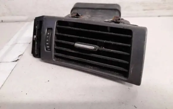 Audi A6 S6 C5 4B Dash center air vent grill 4b1820902