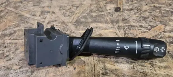 Volvo V70 Wiper control stalk 9452391