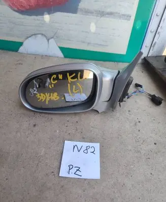 Mercedes-Benz C W203 Front door electric wing mirror 2398472