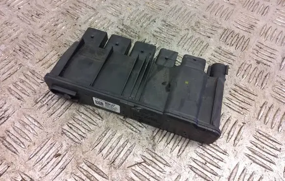 BMW 2 F22 F23 Power management control unit 8638551