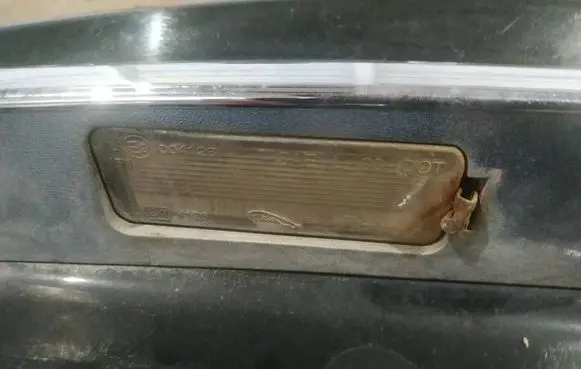 Jaguar X-Type Number plate light 