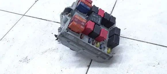 Alfa Romeo 147 Fuse box set 51742420