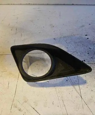 Toyota Corolla E120 E130 Front fog light trim/grill 81481-02070