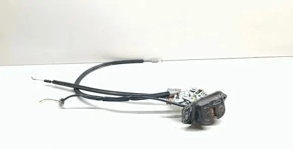 Nissan Pathfinder R51 Tailgate/trunk/boot lock/catch/latch