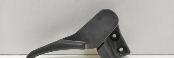 Volkswagen PASSAT B5.5 Engine bonnet (hood) release handle 3B1823533