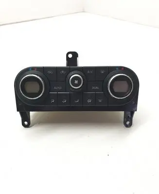 Nissan Qashqai Climate control unit 27500JD45D