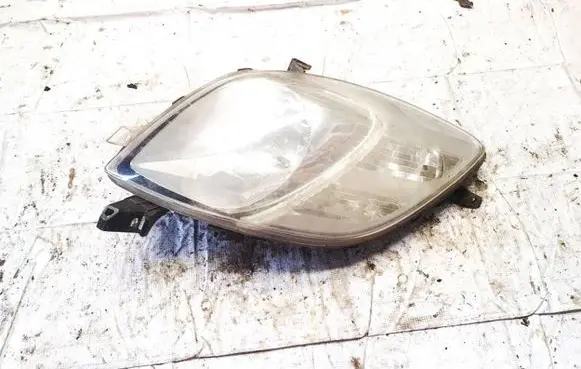 Toyota Yaris Headlight/headlamp 89900736 81110-0d120