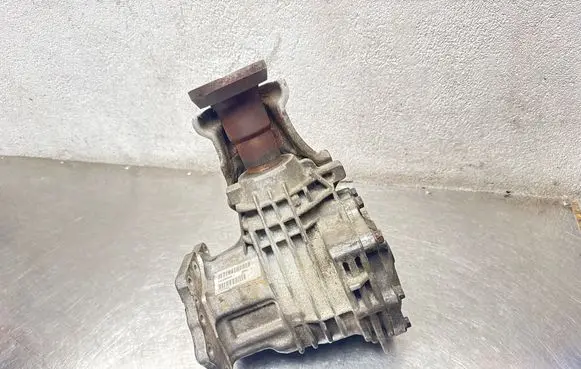 Volvo XC70 Gearbox transfer box case 31280844 T121852
