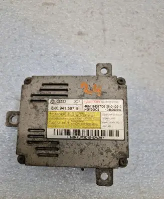 Audi A4 S4 B8 8K Voltage converter/converter module 