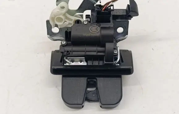 Audi A3 8Y Tailgate/trunk/boot lock/catch/latch 8W9827505C