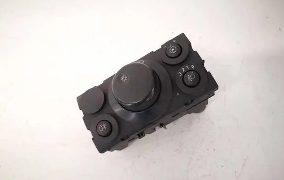 Opel Astra H Light switch 13100136
