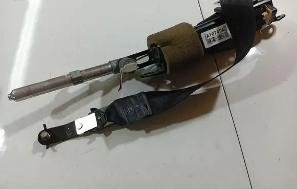 Saab 9-5 Front seatbelt 12756307