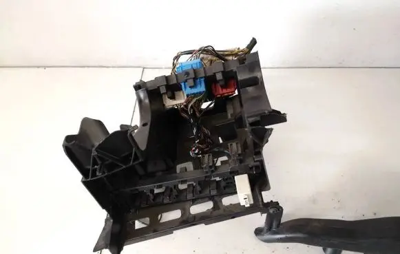 Volkswagen Golf V Fuse box set 1k1941397a