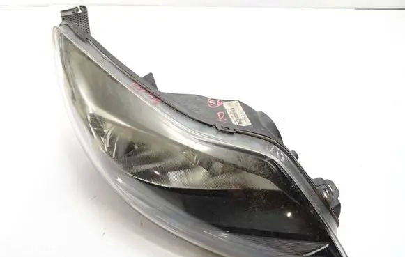 Ford Focus Headlight/headlamp g3fv