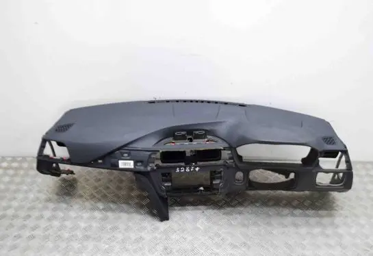 BMW 4 F32 F33 Dashboard 9218491