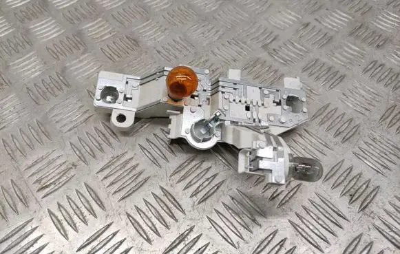 BMW 1 E81 E87 Tail light bulb cover holder