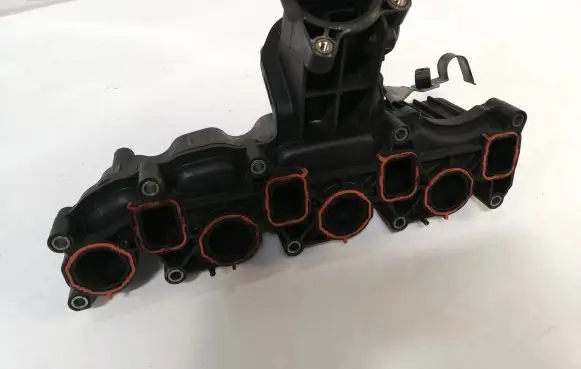 Volkswagen Polo V 6R Intake manifold 03L129711