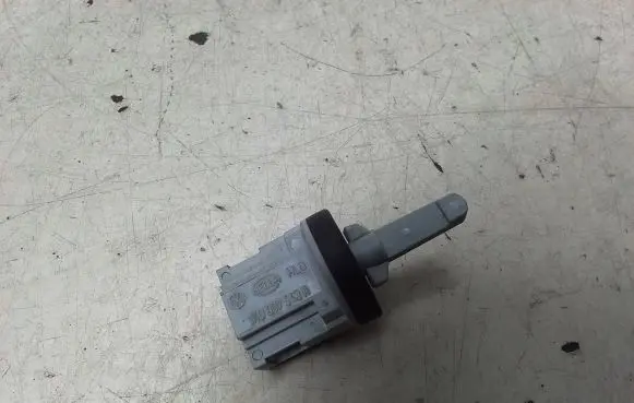 Volkswagen PASSAT B6 Interior temperature sensor 1K0907543A