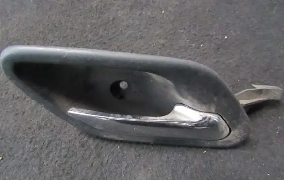 BMW 5 E39 Rear door interior handle 8226050