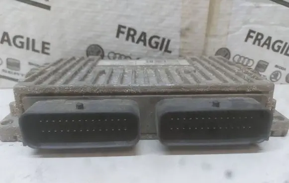 Renault Scenic I Gearbox control unit/module 7700113488 S105280020 7700103418