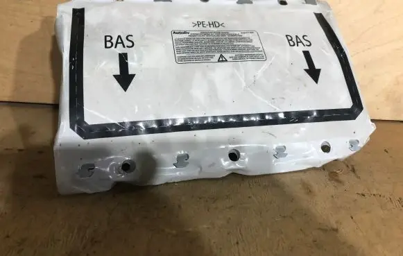 Citroen C4 I Passenger airbag 9646339680