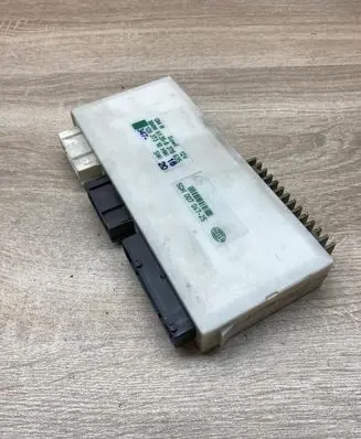 BMW 5 E39 Comfort/convenience module 8378635 5DK007047