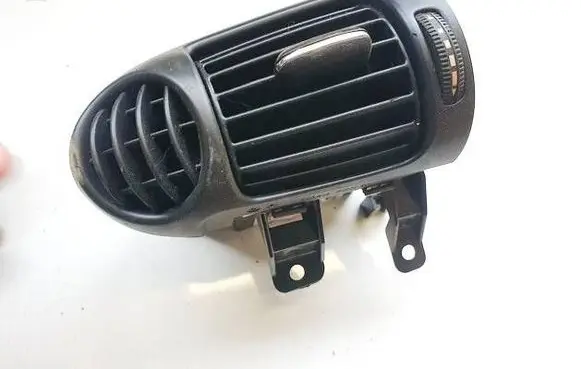 Mercedes-Benz C W203 Dash center air vent grill 2038300154