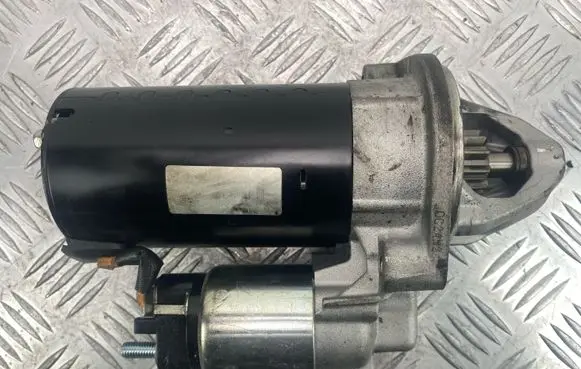 Mercedes-Benz C W203 Starter motor A0061512501