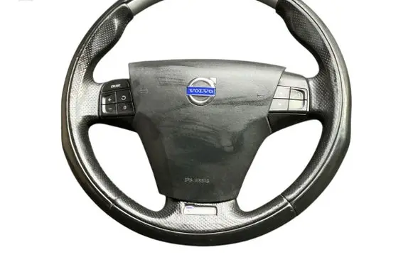 Volvo C30 Steering wheel 8623349 PV55150060