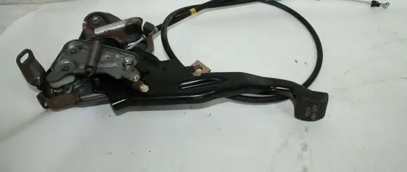 Mitsubishi Outlander Brake pedal bracket assembly 