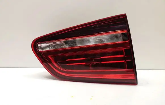 Volkswagen PASSAT B8 Rear/tail lights 7N0945307