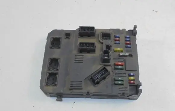 Citroen Berlingo Fuse box set 9649627780