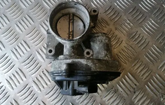 Volvo V50 Throttle valve VP4M5U9E927A VP4F9U9E928AC