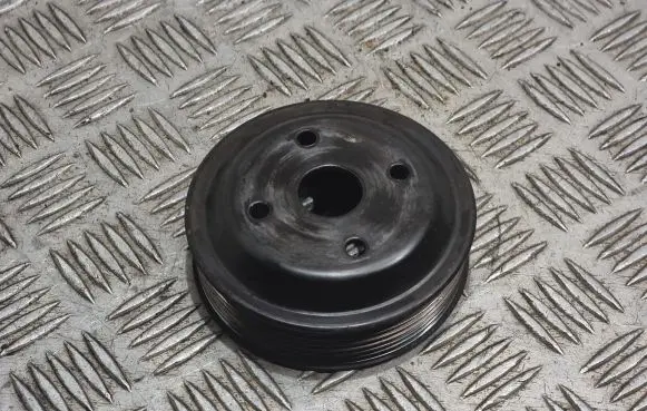 KIA Sorento Water pump pulley 