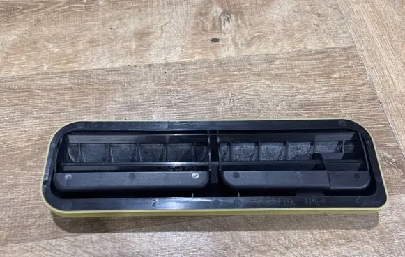 Mercedes-Benz SL R231 Quarter panel pressure vent A2318300442