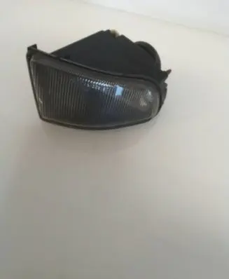 Toyota Avensis T220 Front fog light 8121005040 1NA23602902