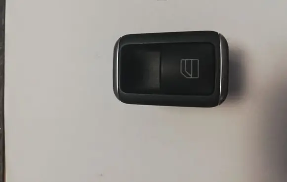 Mercedes-Benz E W212 Electric window control switch A2049058102 10023289 10075074