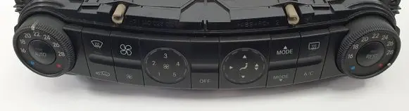 Mercedes-Benz E W211 Climate control unit 2118300390
