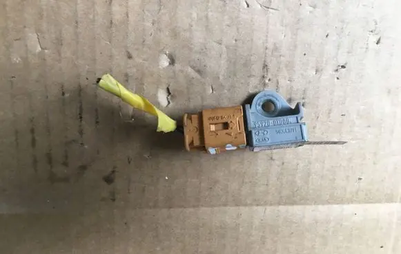 Hyundai i20 (PB PBT) Airbag deployment crash/impact sensor 959200X000