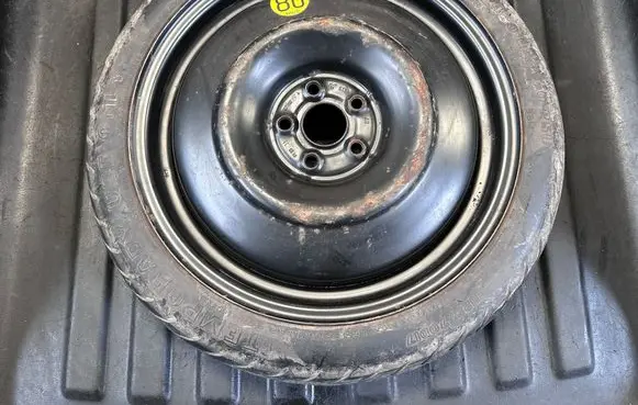 Toyota Avensis T250 R17 spare wheel 4170009 0201043 2170600