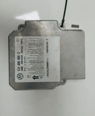 Volkswagen PASSAT B5.5 Airbag control unit/module 1C0909605C