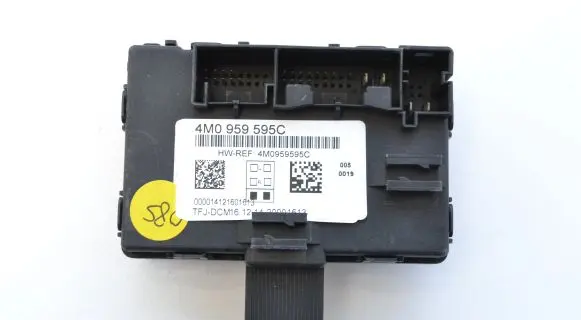 Audi Q7 4M Door control unit/module 4M0959595C