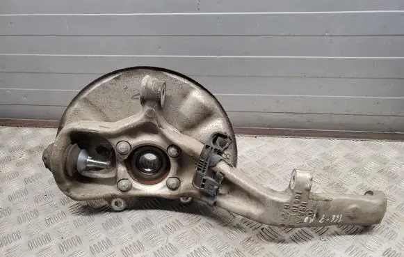 Mercedes-Benz GL X166 Front wheel hub A16610 16610